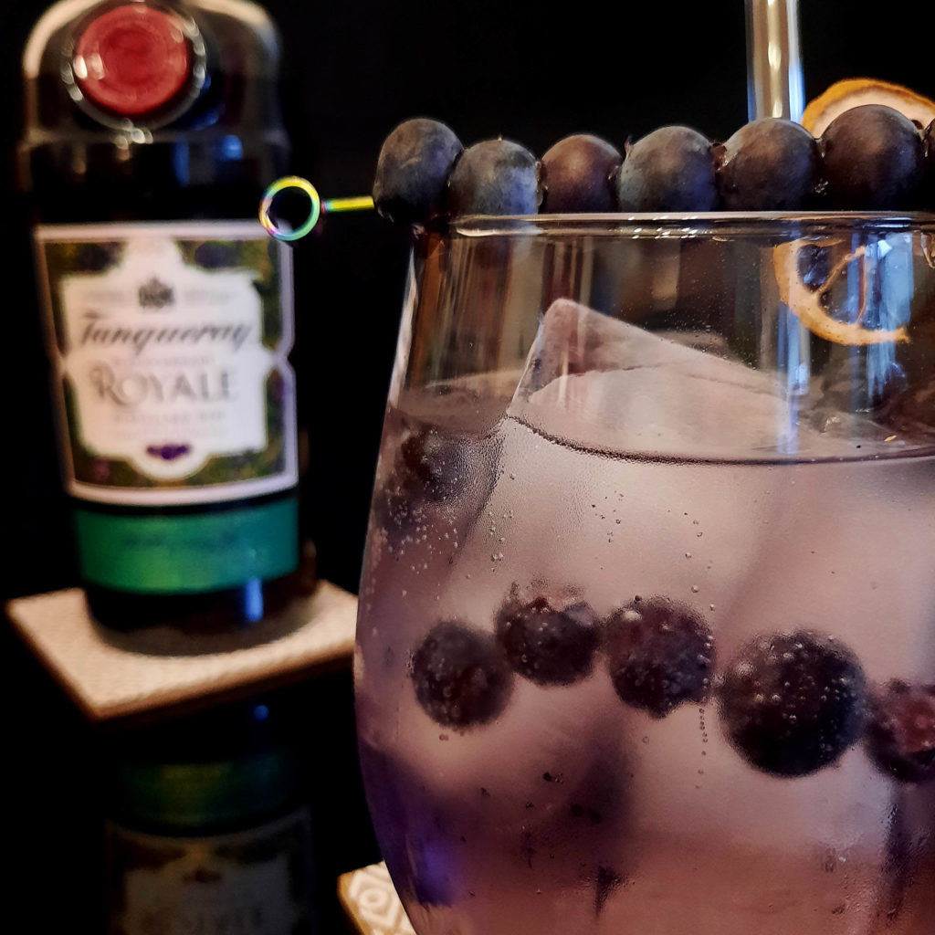 Tanqueray Blackcurrant Royale ginvasion mit Vanille