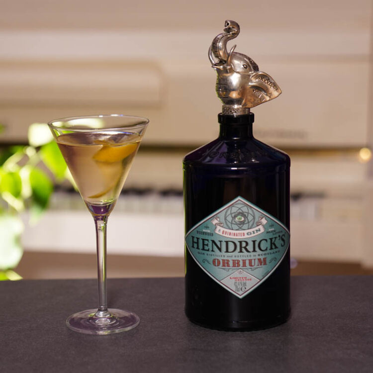 Hendricks Orbium Ginvasion A Quininated Gin