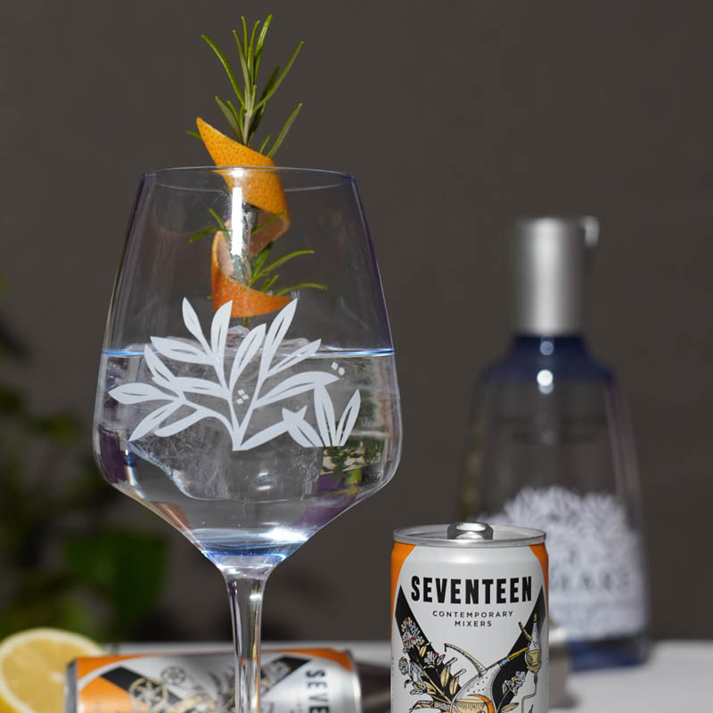 Seventeen 1724 Tonic Water ginvasion